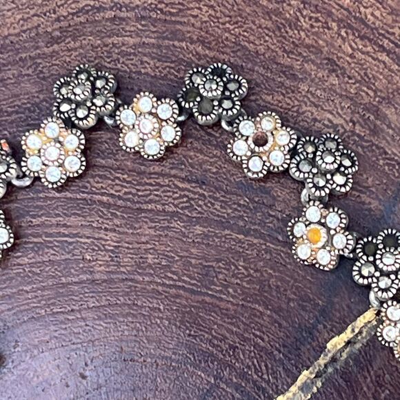 Marcasite Floral Link Bracelet in Sterling Silver Jewelry Gift - Picture 5 of 9